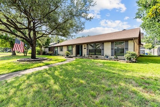 2912 Marsann Ln, Dallas, TX 75234