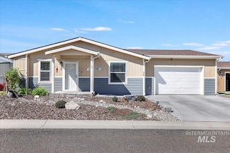 910 Moonglo Rd Unit 36, Buhl, ID 83316