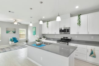 414 Armstrong St, Houston, TX 77029