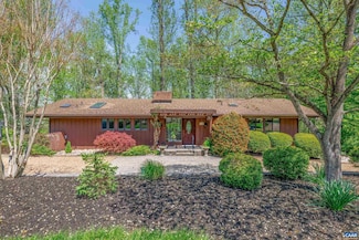 116 Chestnut Ridge Rd, Charlottesville, VA 22911
