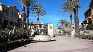 918 Camino de la Reina Unit 52, San Diego, CA 92108