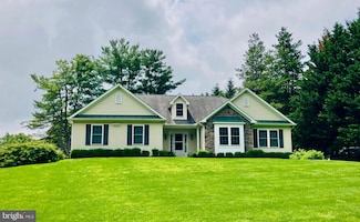 233 W Woodview Rd, West Grove, PA 19390