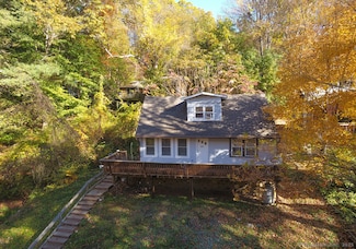 297 Manor Rd, Southbury, CT 06488