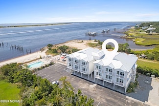 704 E Moore St Unit 120, Southport, NC 28461
