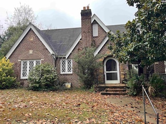 811 College St, Newberry, SC 29108