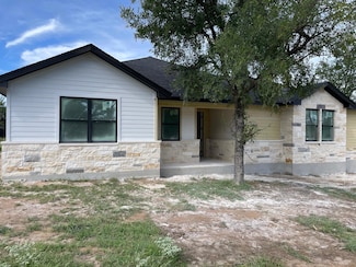 1502 Green Valley Ln, Granite Shoals, TX 78654