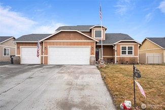521 Florida St, Moses Lake, WA 98837