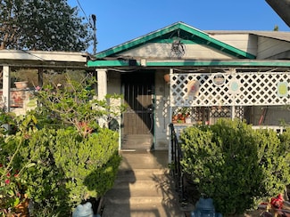 707 Sanders Ave, Laredo, TX 78040