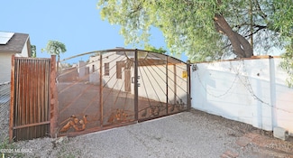 2749 N Cortez Place, Tucson, AZ 85705