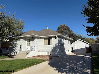 1609 Avenue I, Scottsbluff, NE 69361