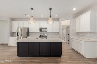 18428 W Robin Ln, Surprise, AZ 85387