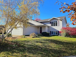 1225 Fairfax St, Oshkosh, WI 54904