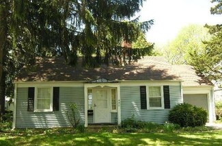450 N Commonwealth Ave, Elgin, IL 60123