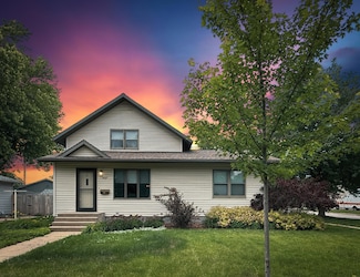 1427 Garst Ave, Boone, IA 50036