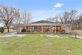 114 4th St, Louisville, OH 44641