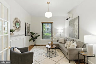 147 R St NE Unit 8, Washington, DC 20002