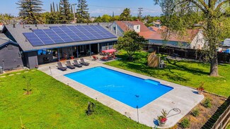 4005 W Iris Ave, Visalia, CA 93277
