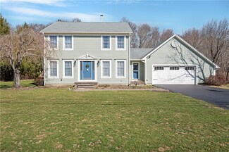 15 Field Ct, North Kingstown, RI 02852