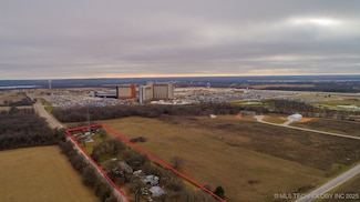 21038 Merle Wolfe Rd, Thackerville, OK 73459