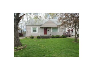2328 Linda Dr NW, Warren, OH 44485