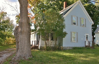 26 Jefferson St, Rockland, ME 04841