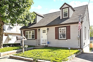 131 Andrews St, Woonsocket, RI 02895