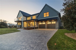 27 Marcello Dr, Jamestown, RI 02835