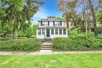 2577 Idlewood Rd, Cleveland Heights, OH 44118