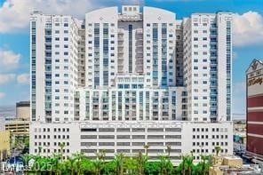 150 Las Vegas Blvd N Unit 1004, Las Vegas, NV 89101