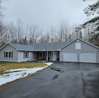 277 Grant Rd, Saint Albans, ME 04971