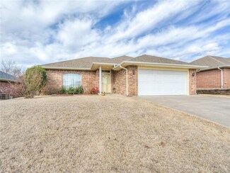 2244 Gray Dove Dr, Shawnee, OK 74804