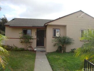 1402 W Cubbon St, Santa Ana, CA 92703