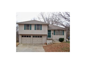 5709 NE 49th St, Kansas City, MO 64119
