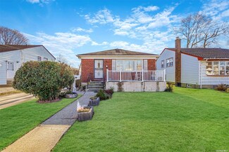 28 Cumberland Ave, Roosevelt, NY 11575