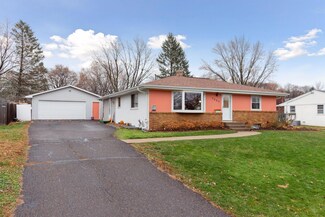 2660 Matilda St, Saint Paul, MN 55113