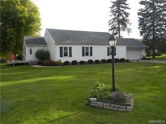 3 1/2 Jackson St, Akron, NY 14001