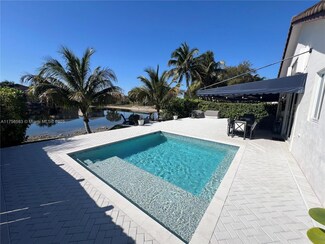 14874 SW 24th St, Miami, FL 33185