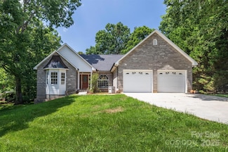 2763 W Winds Dr, Morganton, NC 28655