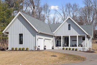 197 Oak St, Excelsior, MN 55331