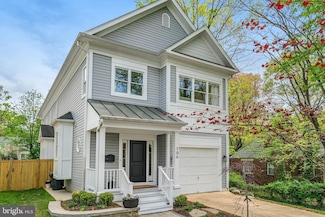 706 Highland Ave, Falls Church, VA 22046