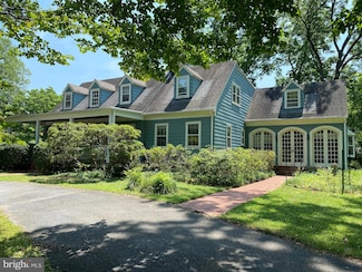 4507 Clermont Place, Garrett Park, MD 20896