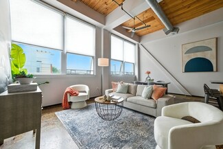 120 Holmes St Unit 205, Quincy, MA 02171