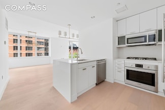 225 E 34th St Unit 5E, New York, NY 10016