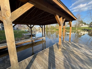 718 Waynoka Dr, Lake Waynoka, OH 45171