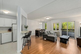 366 Quincy Ave Unit 202, Quincy, MA 02169