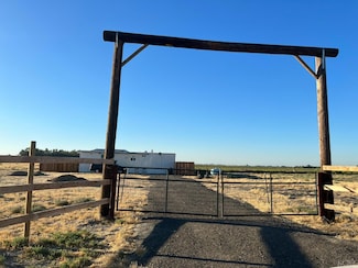 19738 Jersey Ave, Lemoore, CA 93245