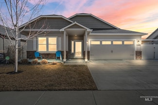 1188 N Warm River Ave, Kuna, ID 83634