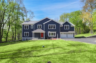 6 Tripp Ln, Armonk, NY 10504