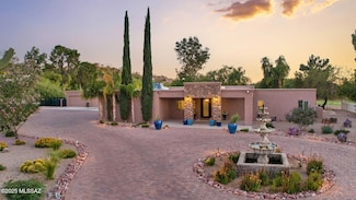 915 W Landoran Ln, Tucson, AZ 85737