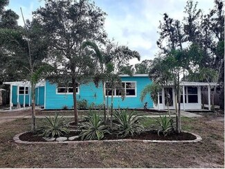 1105 Hillcrest Dr Unit 3, Nokomis, FL 34275
